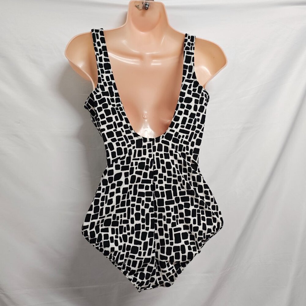 Miraclesuit Escape One Piece Swimsuit Women Size 10 Black White U Wire - Picture 13 of 14